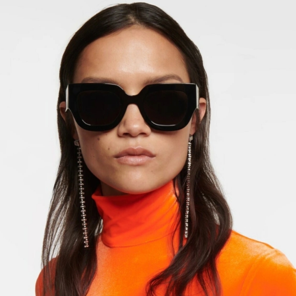 Authentic Victoria Beckham VB606S Square sunglasses